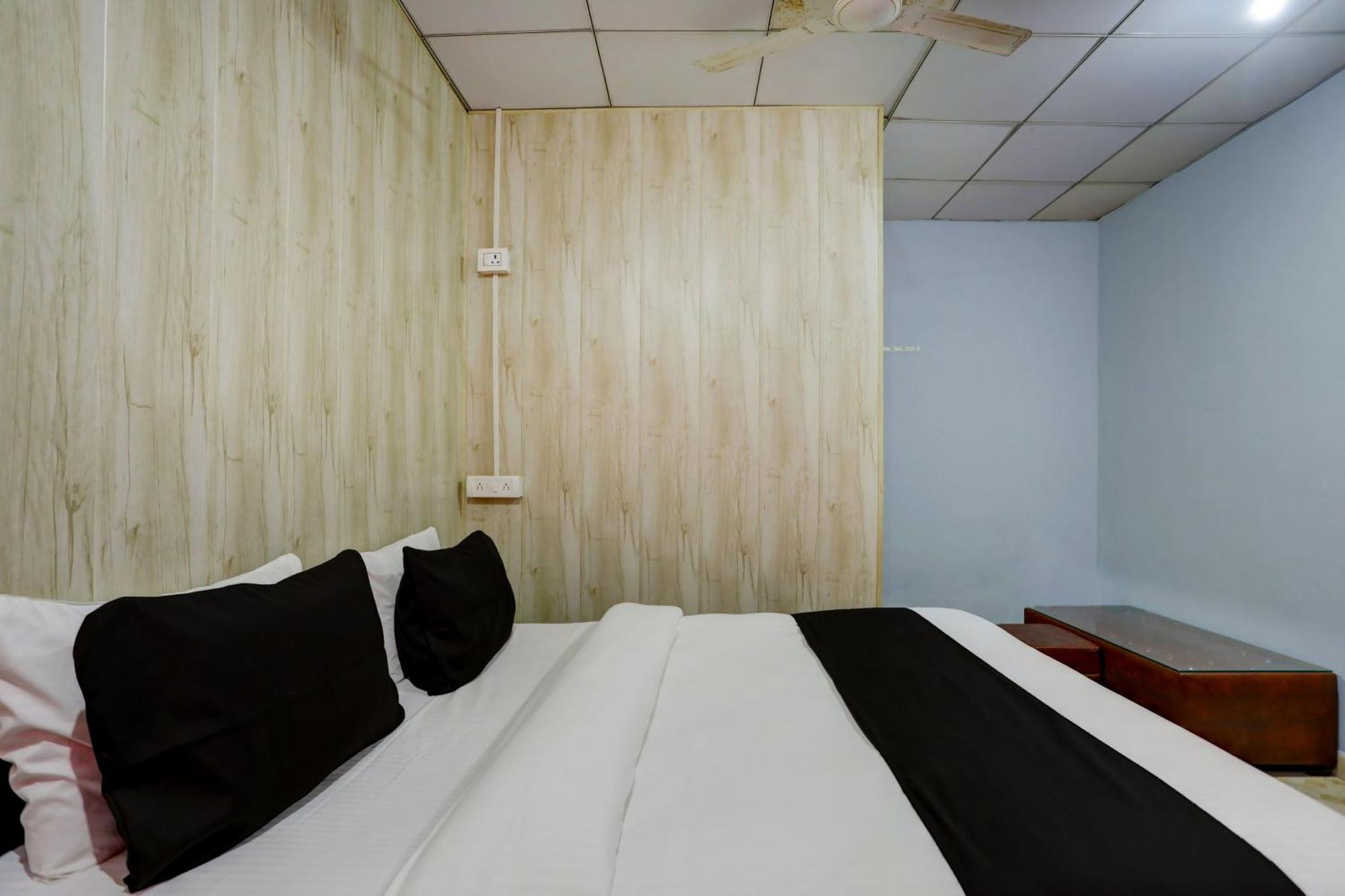 Collection O Harsh Hotel & Restaurant Bhiwadi Eksteriør bilde